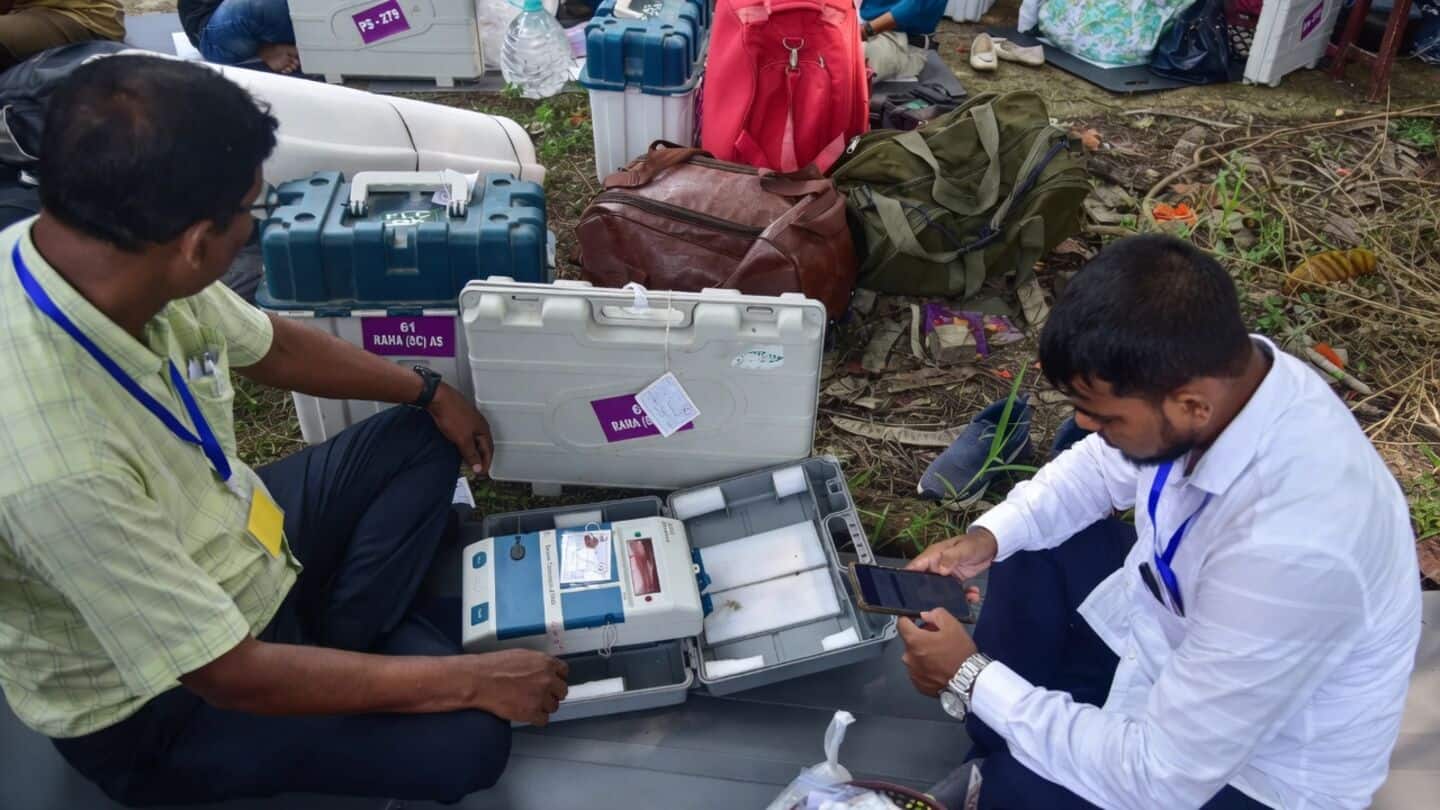Bypolls in 5 Assembly seats, 1 Lok Sabha constituency underway 