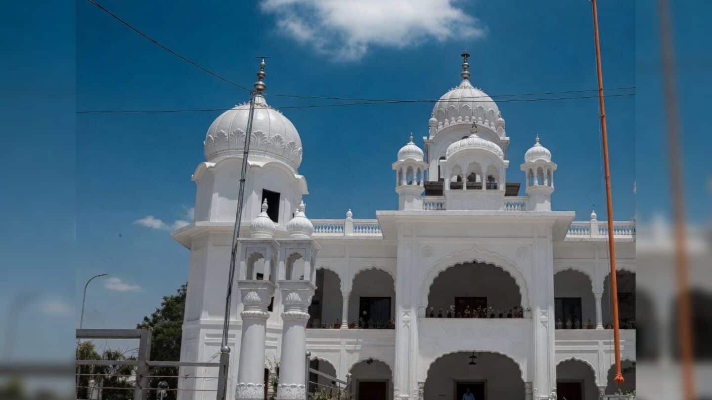 Elderly Sikh couple shot dead inside Pakistan gurdwara 