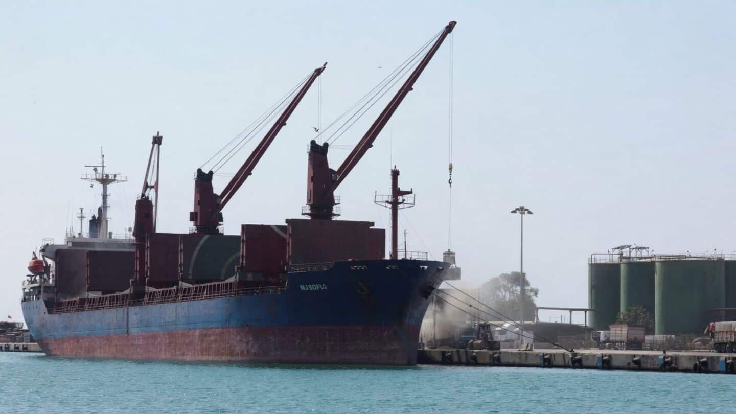 UAE suspends trade, financial dealings with Iran