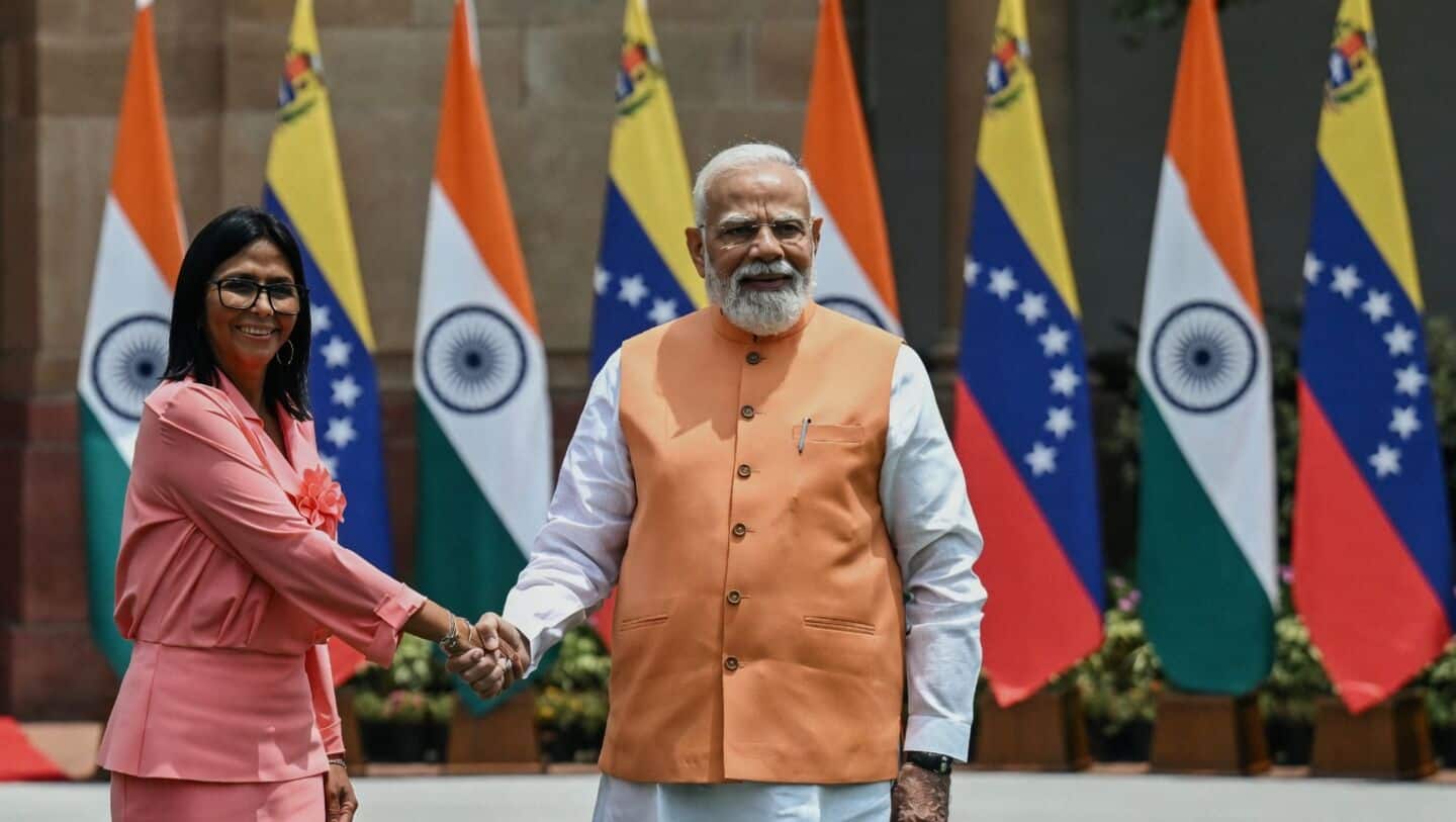 PM Modi meets Venezuela's acting president; discusses energy security, trade