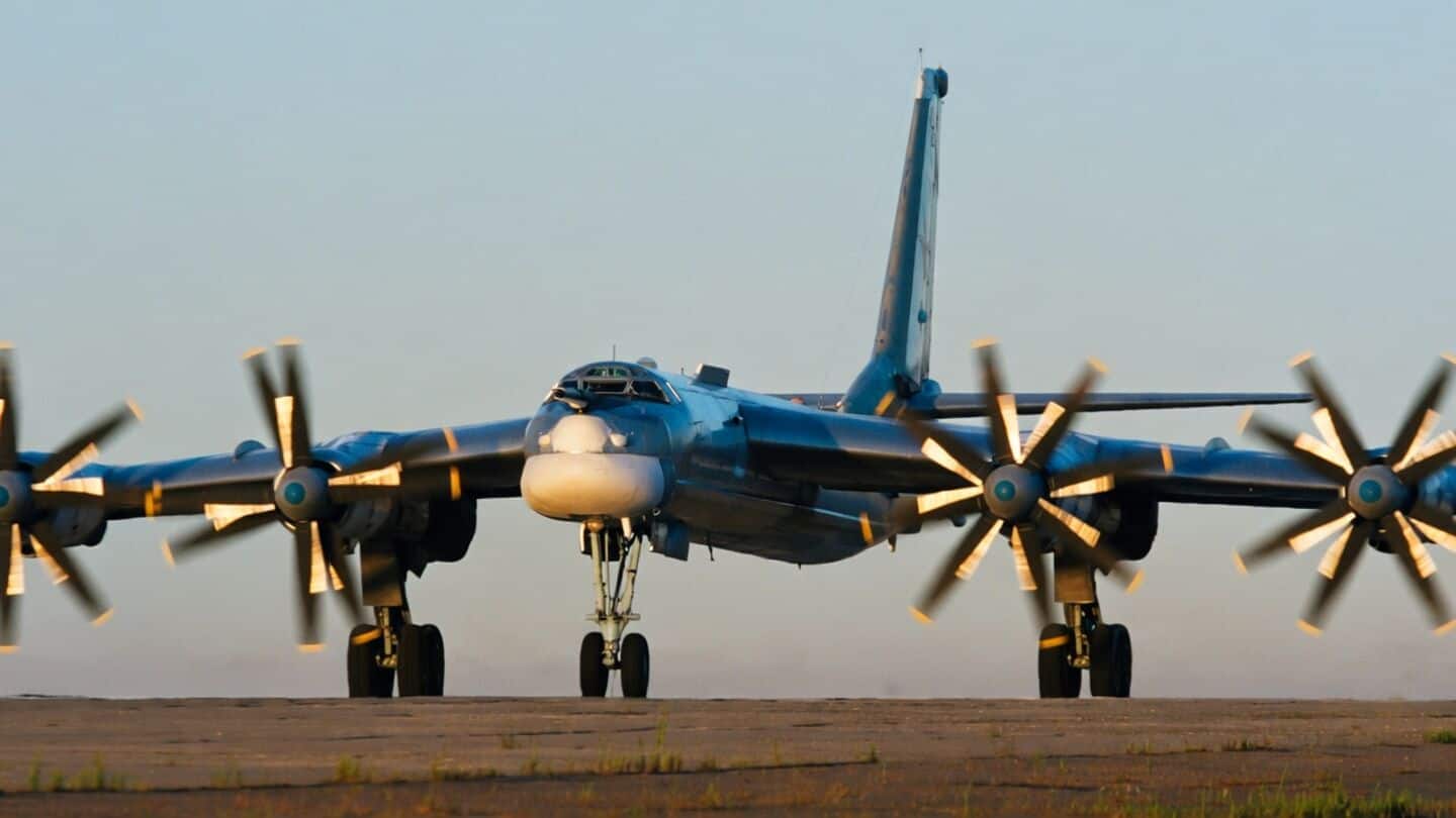 Russian military plane crashes, killing 6 on board 