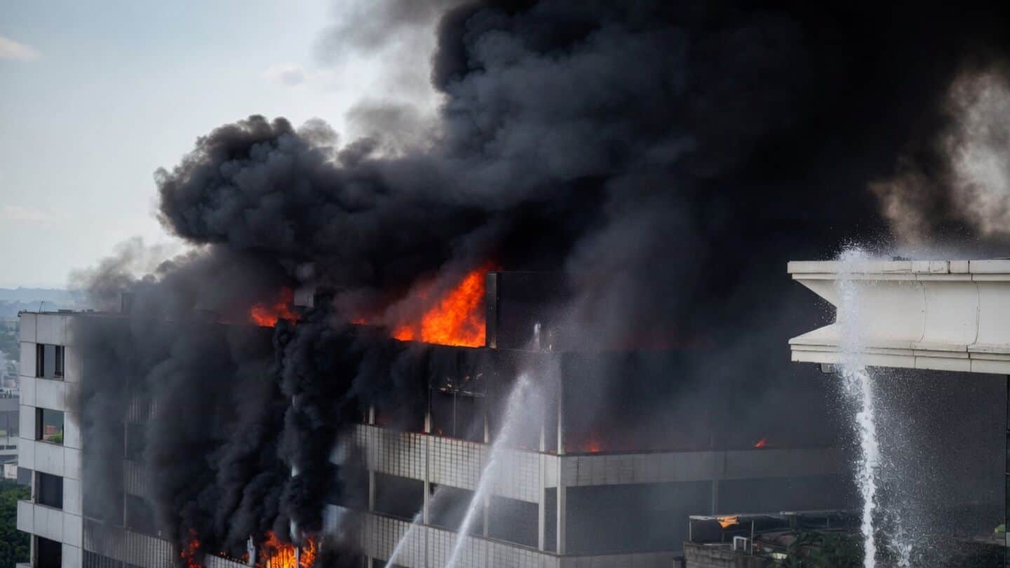 28 killed in fire at shoe factory in eastern China