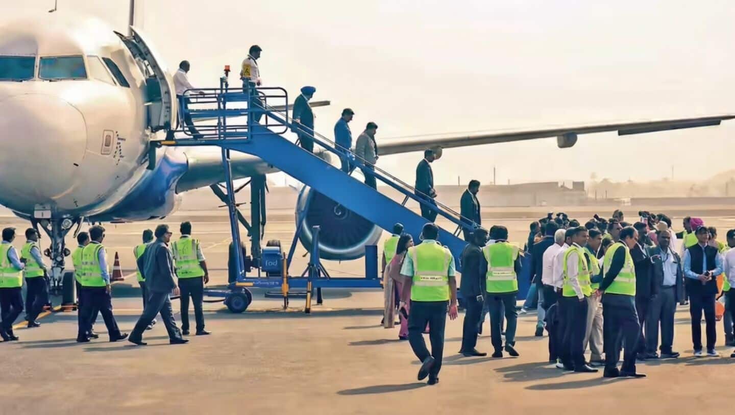 Indian airlines to cut domestic summer flights by 10% 