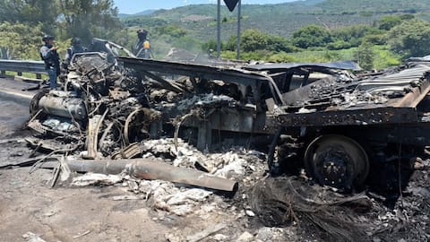 10 killed in fiery multi-vehicle crash in Mexico