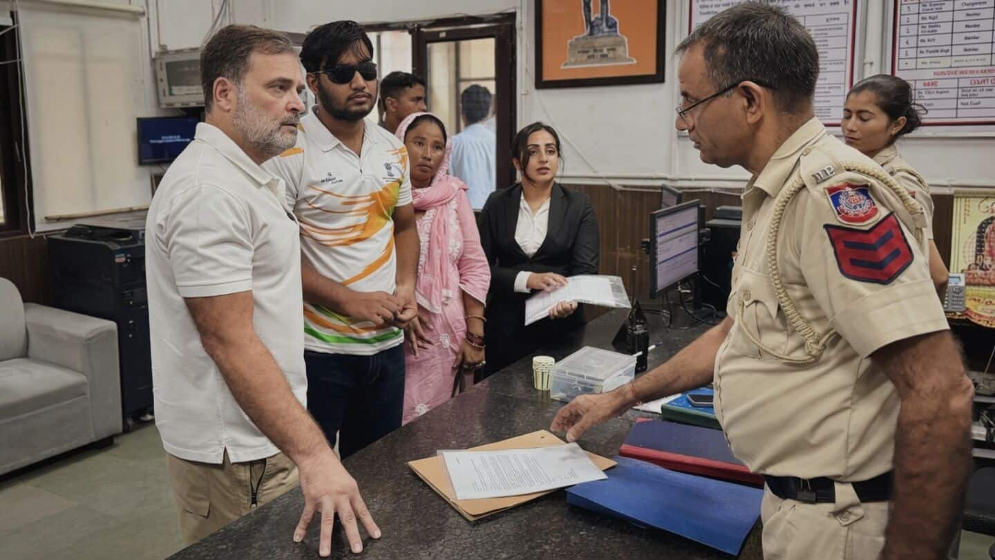 RAF personnel deployed as Rahul Gandhi stages dharna 