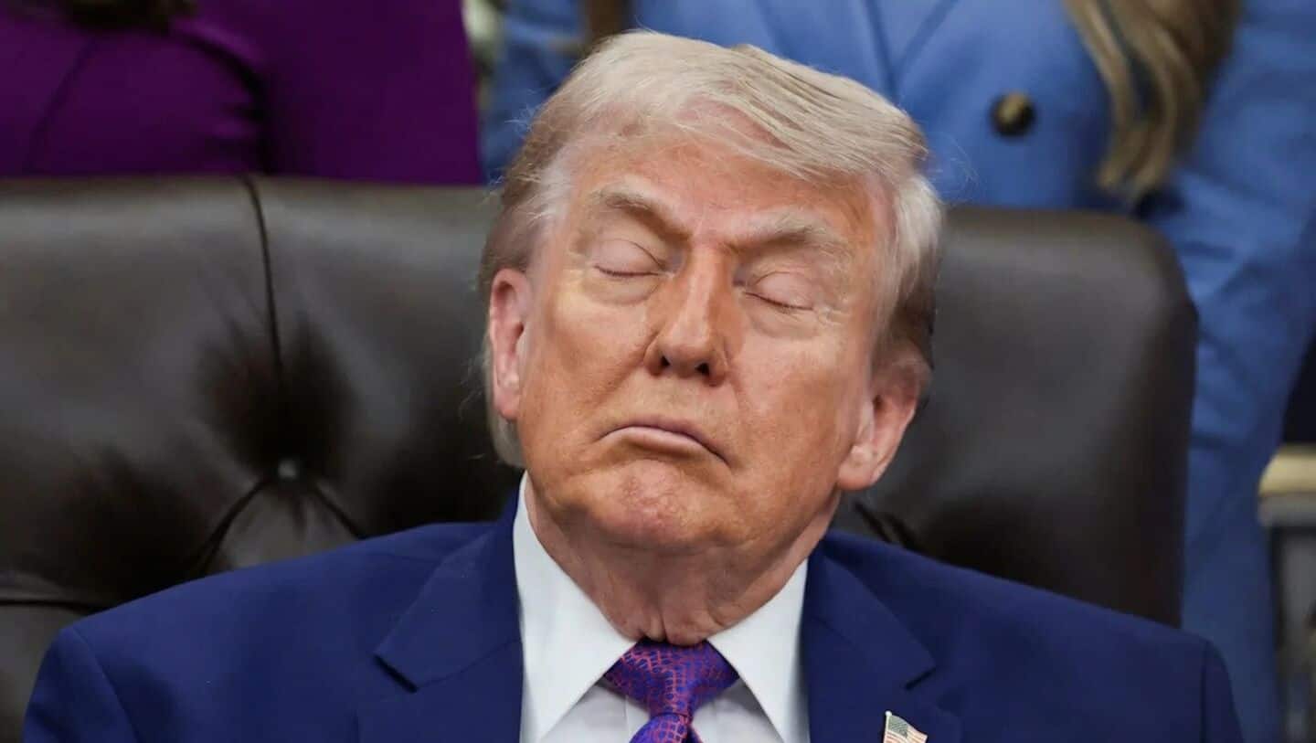 'You absolute moron': White House defends Trump 'sleeping' at event
