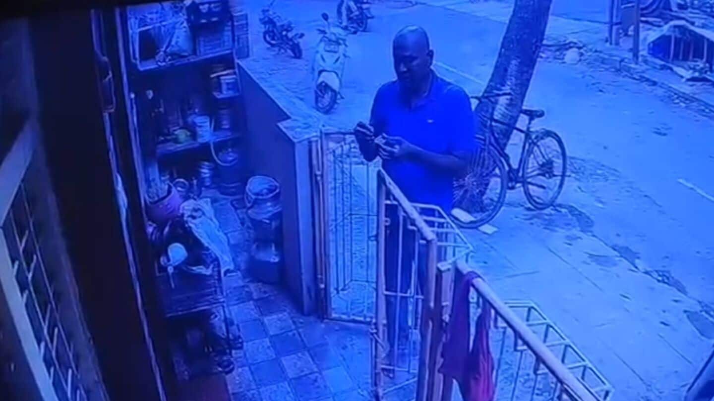 Video: Man sets relative's house on fire over ₹5L loan Video: Man sets relative's house on fire over ₹5L loan