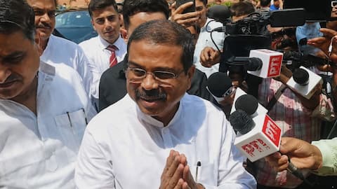 'I'm street fighter': Dharmendra Pradhan, Jairam Ramesh clash in Parliament