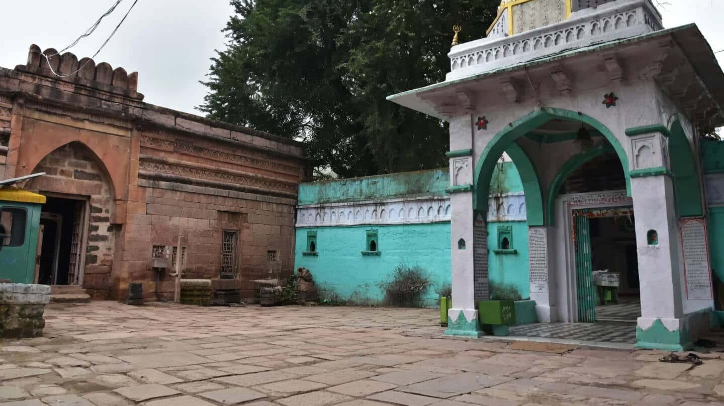 SC refuses to restore namaz at Bhojshala 