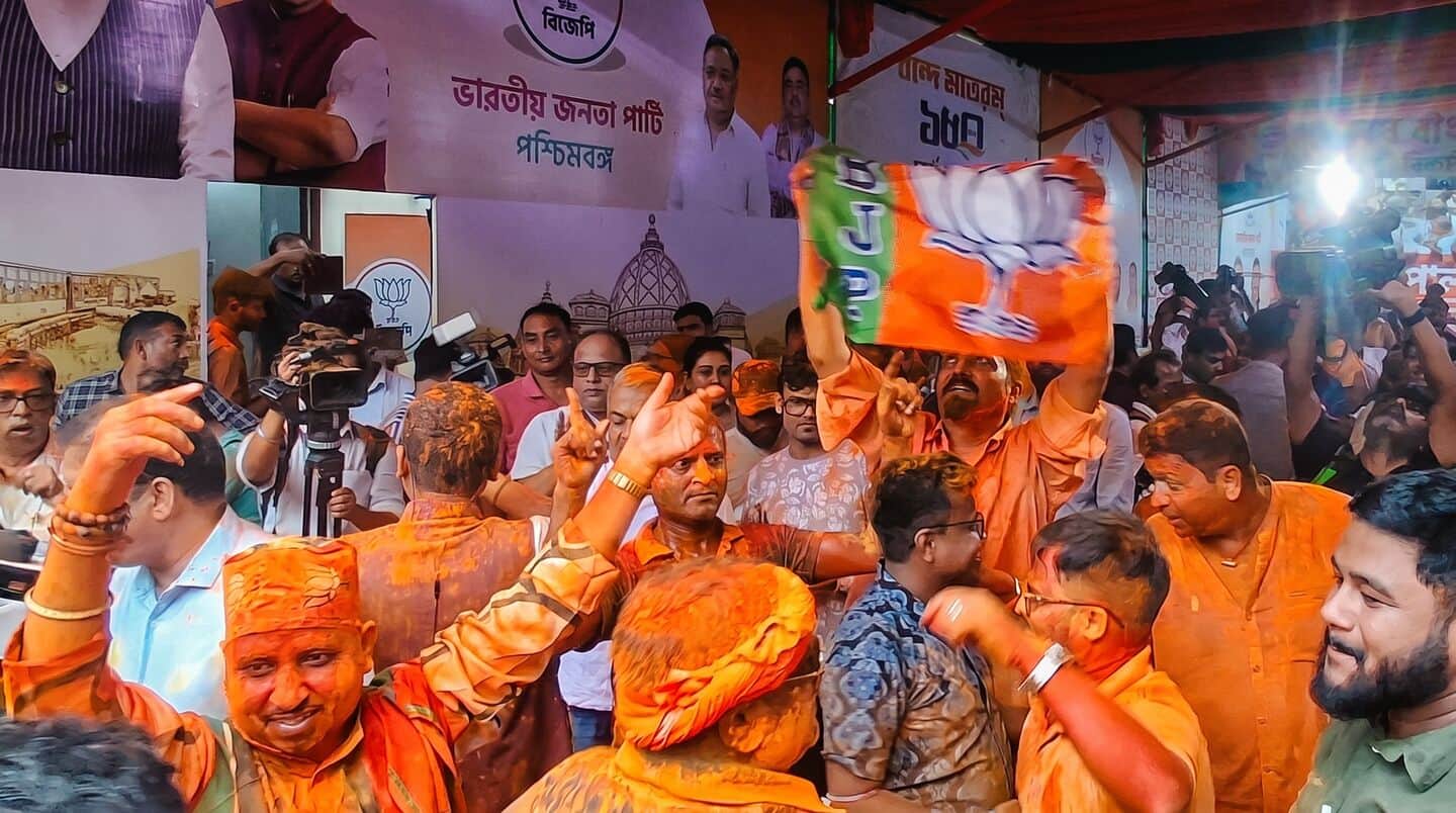 Fish curry, biryani, jhaalmuri: How BJP celebrated historic Bengal win 