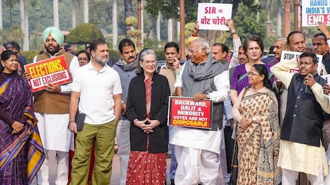 Consensus reached to let Lok Sabha function smoothly starting tomorrow