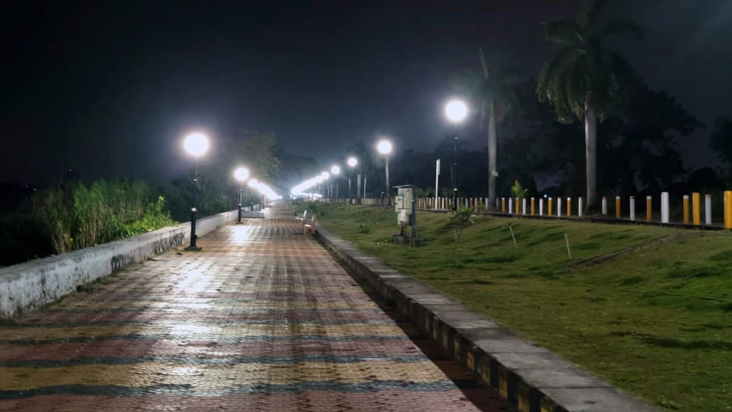 Right to walk on demarcated footpaths a fundamental right: SC 