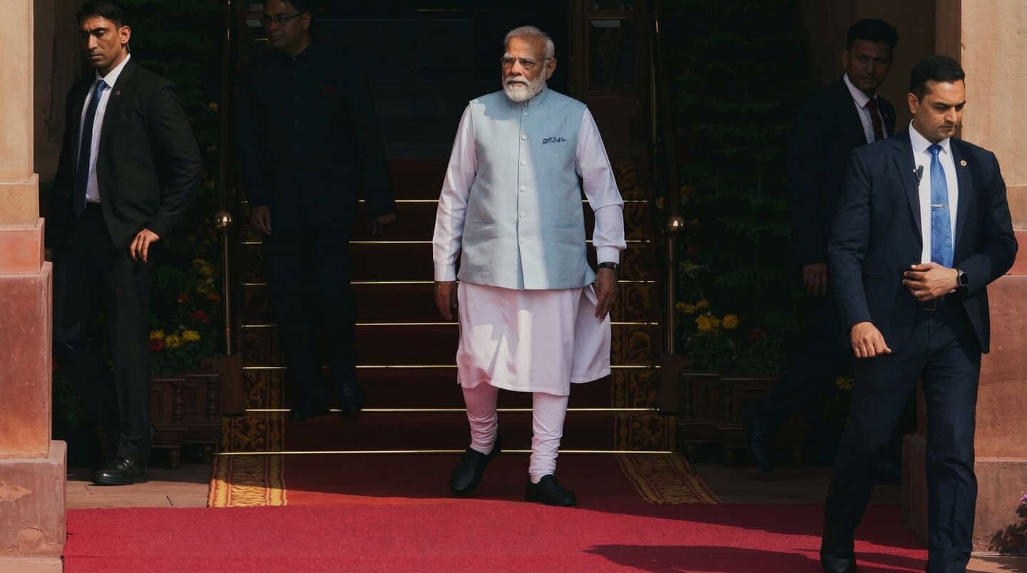 PM Modi becomes 1st leader with 100 million Instagram followers