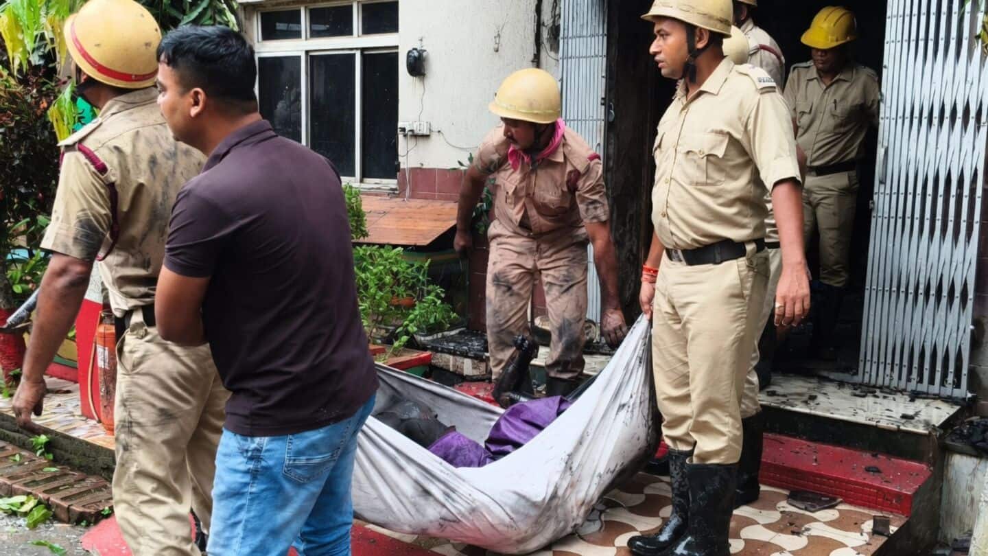7 charred to death after fire at Bengal hotel 