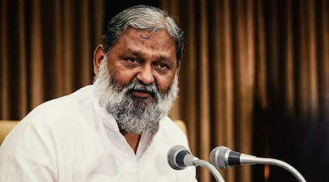 Haryana Health Minister Anil Vij breaks both legs in accident 