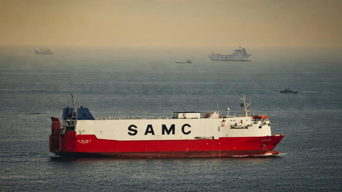 Iran says 'non-hostile' ships can pass safely through Hormuz 