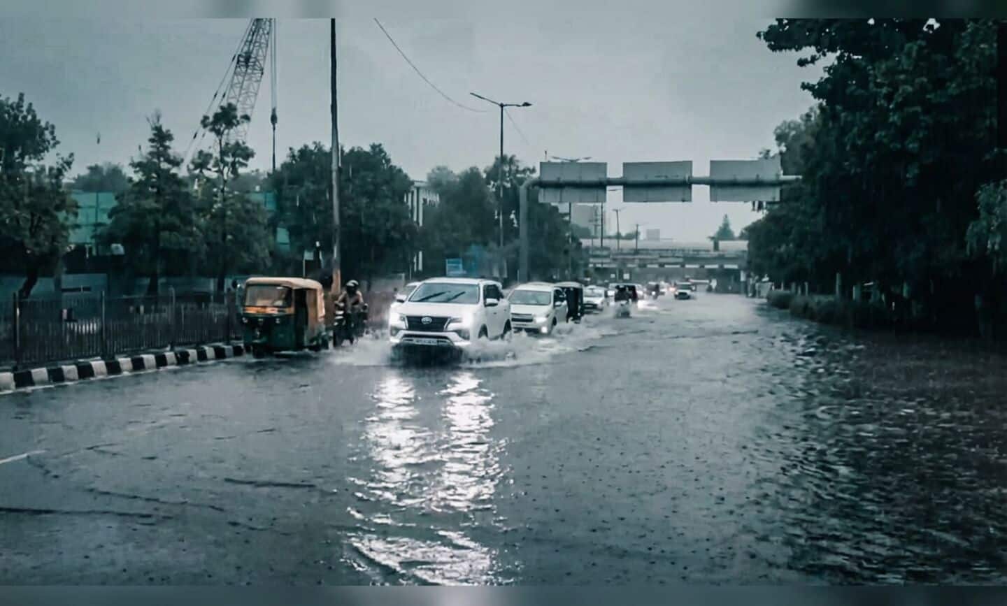 Delhi-NCR receives morning showers; IMD issues yellow alert