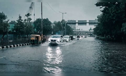 Delhi-NCR receives morning showers; IMD issues yellow alert