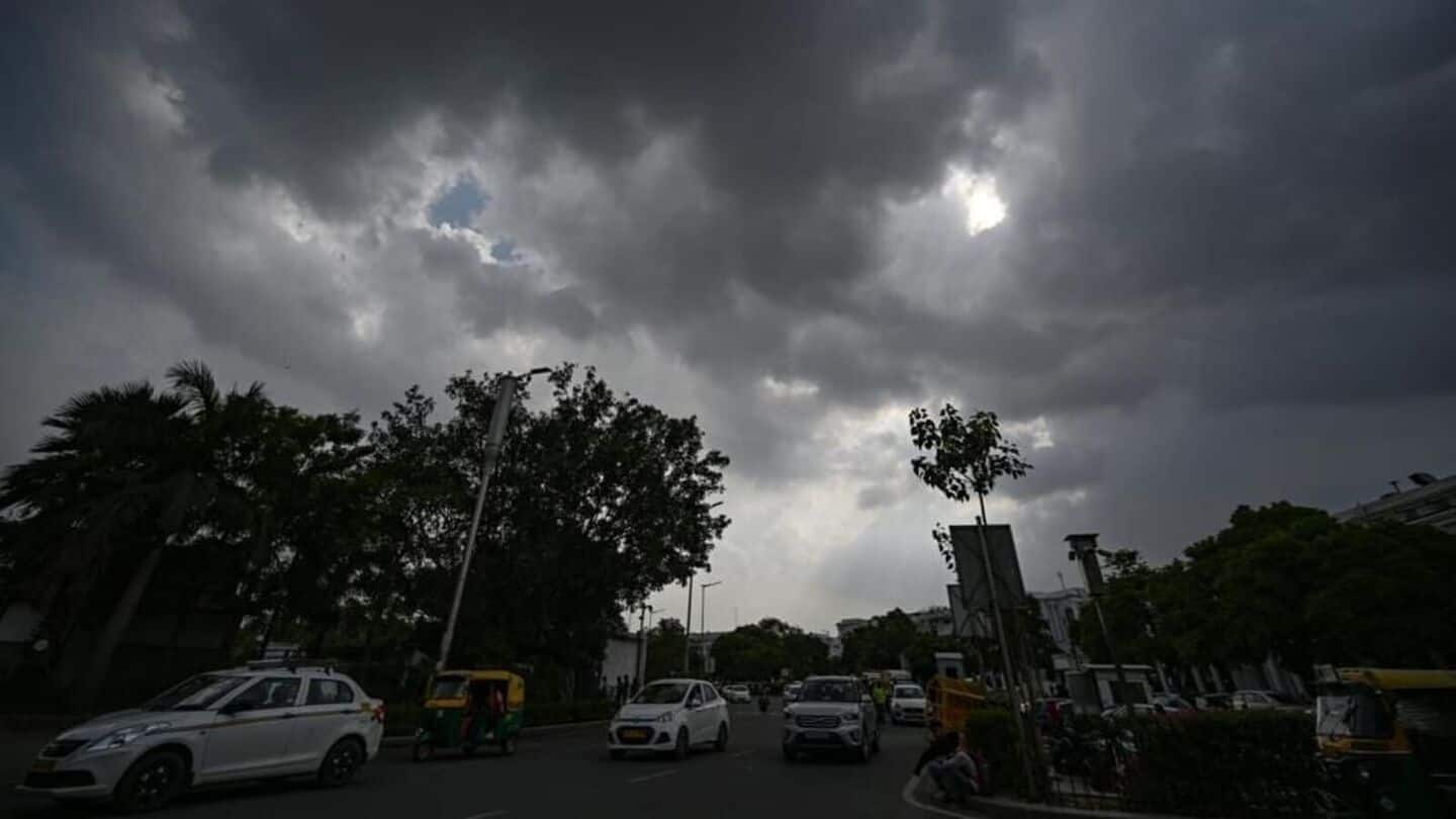 Over 170 flights hit as rain lashes Delhi-NCR Over 170 flights hit as rain lashes Delhi-NCR