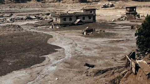 'Glacier collapse' caused Nepal flash floods, says USGS
