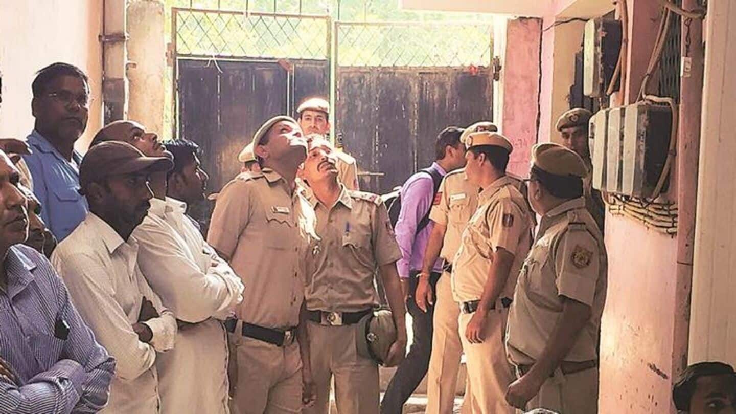 Delhi woman pours boiling oil, chilli powder on sleeping husband Delhi woman pours boiling oil, chilli powder on sleeping husband