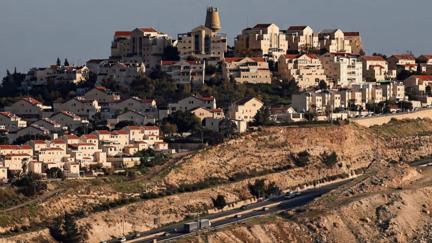 UK, France, Germany, Italy, Canada condemn Israel's West Bank project 