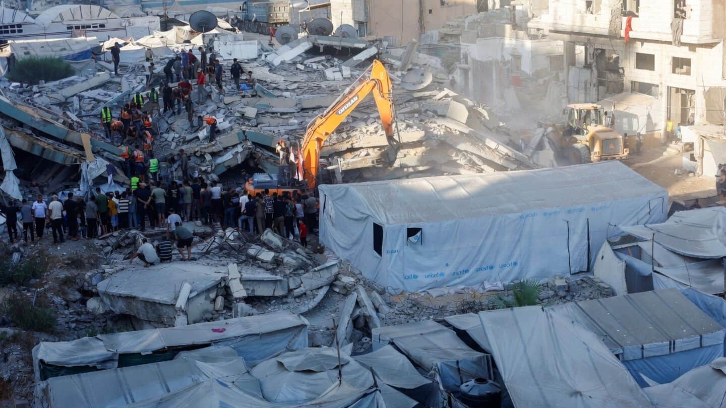 20 dead after bomb-damaged apartment building collapses in Gaza