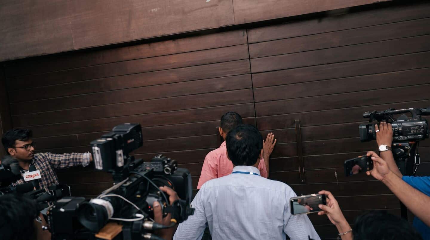 Kolkata cops arrive at TMC MP Abhishek Banerjee's home 