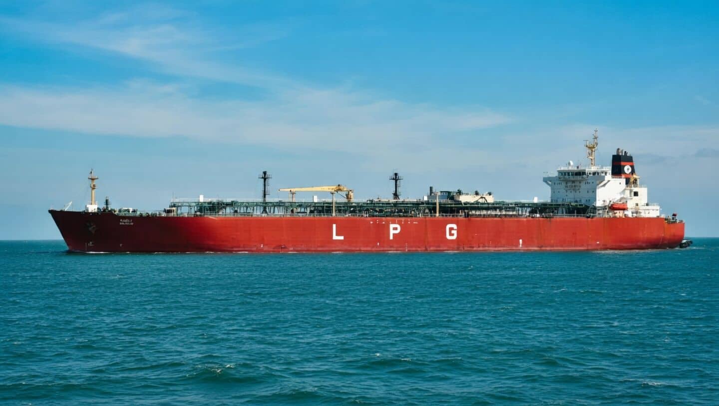 US blockade forces sanctioned Chinese tanker to return to Hormuz 