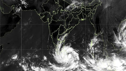 Cyclone 'Senyar' alert: IMD predicts heavy rainfall in Tamil Nadu