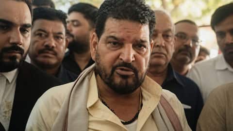 Brij Bhushan reacts after acquittal in wrestlers' sexual harassment case 