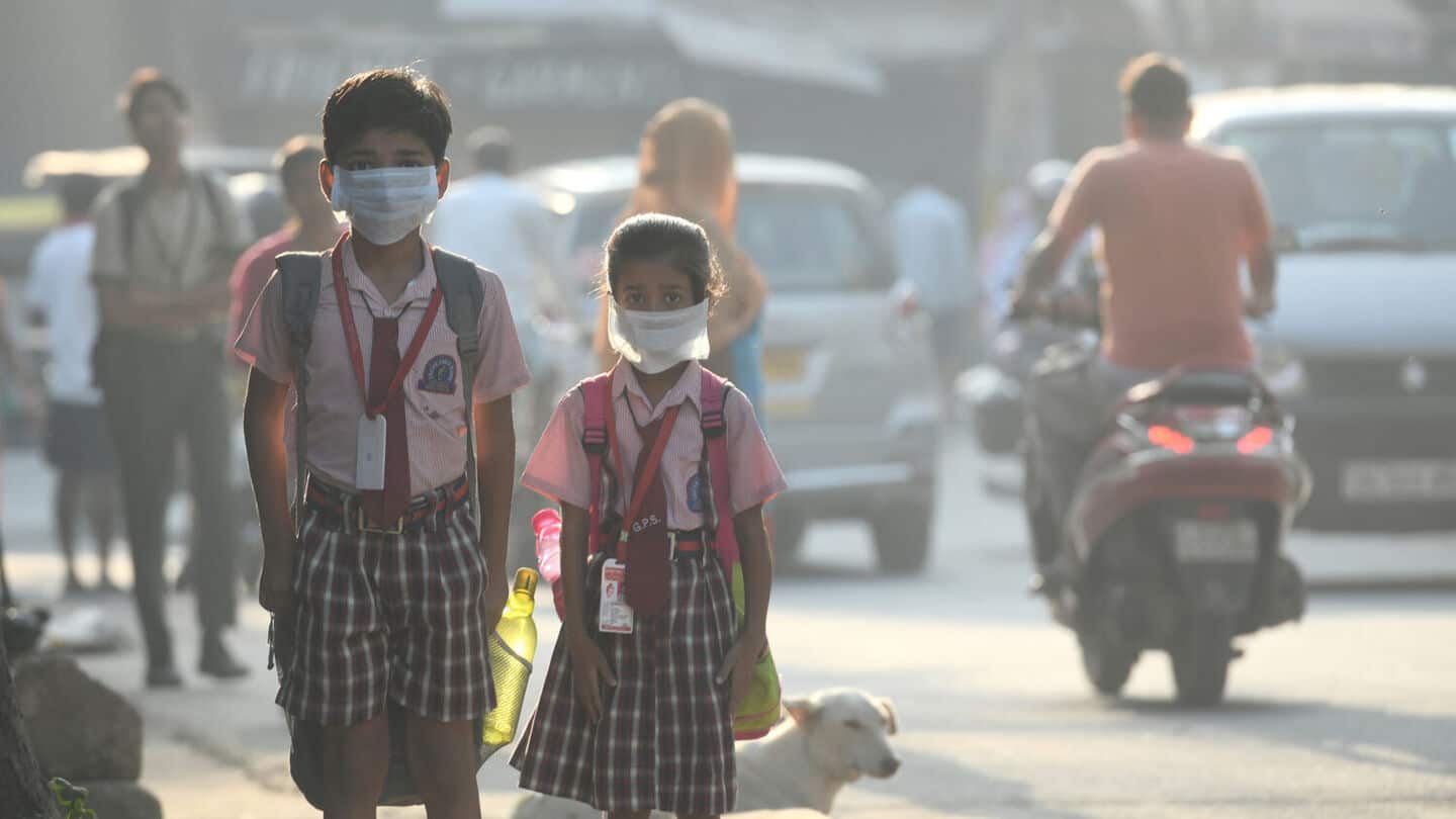 Delhi bans outdoor activities in schools as AQI continues worsening 