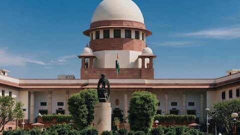 Lok Sabha passes bill to increase SC judges without debate 