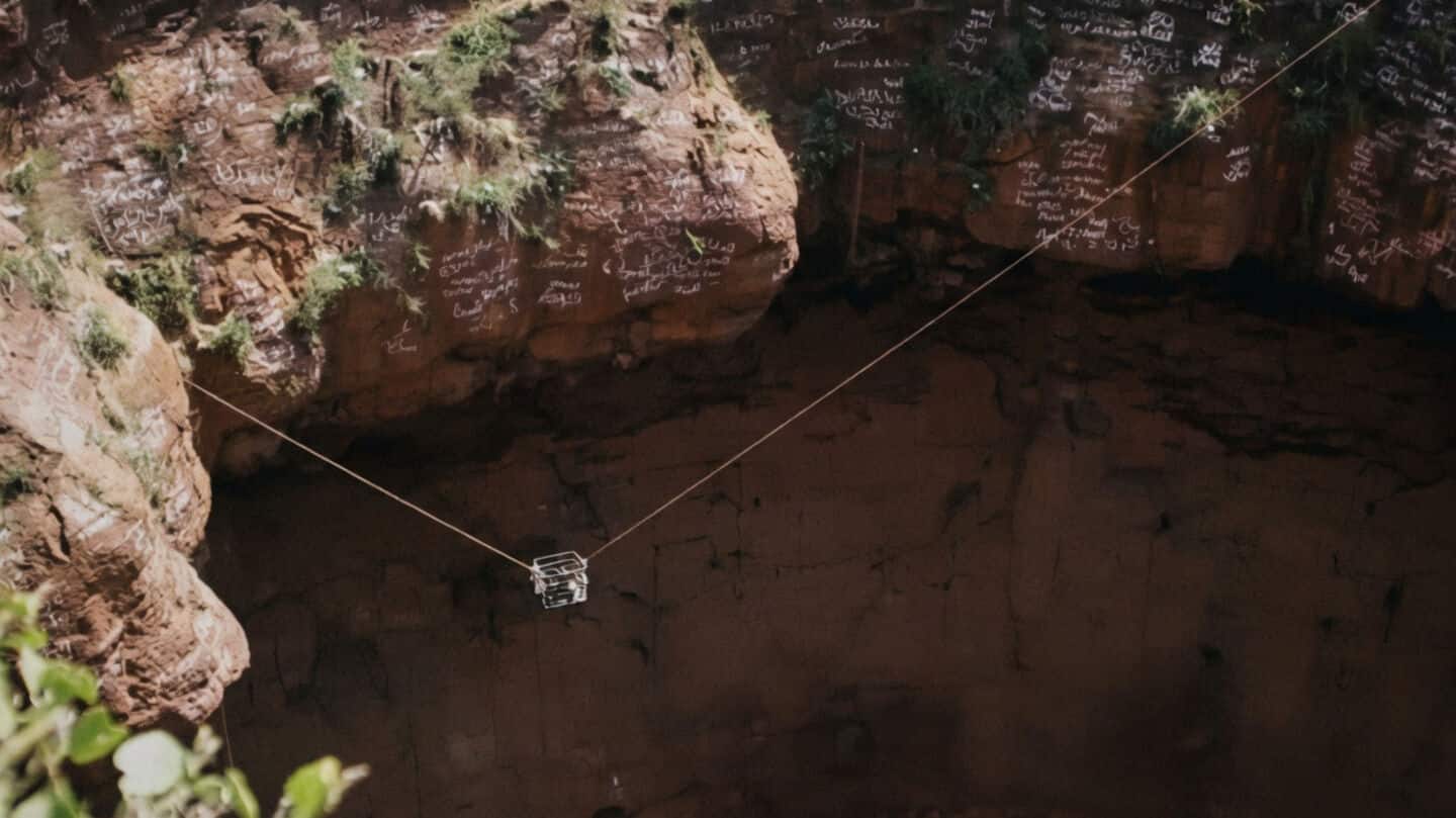 On camera: Yemen's 'Spider-Man' dies after falling into volcanic crater