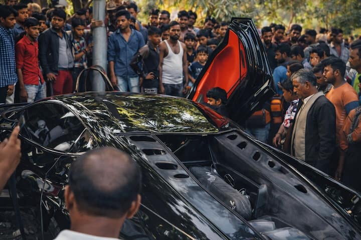 Tobacco tycoon's 'intoxicated' son rams Lamborghini into pedestrians; 6 injured