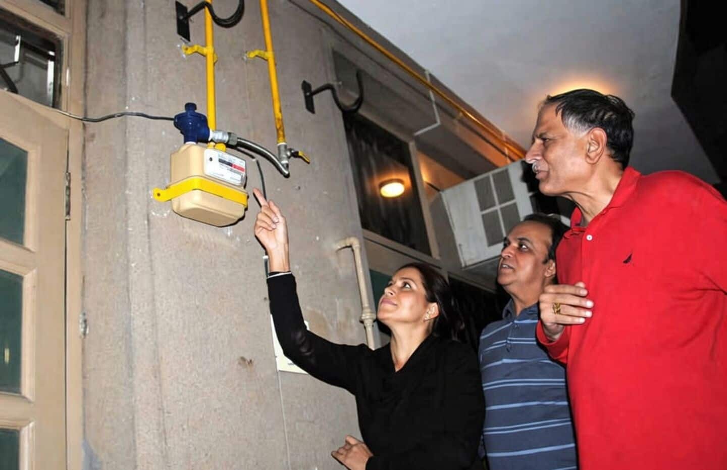 Government invokes Essential Commodities Act to ensure uninterrupted LPG supply 