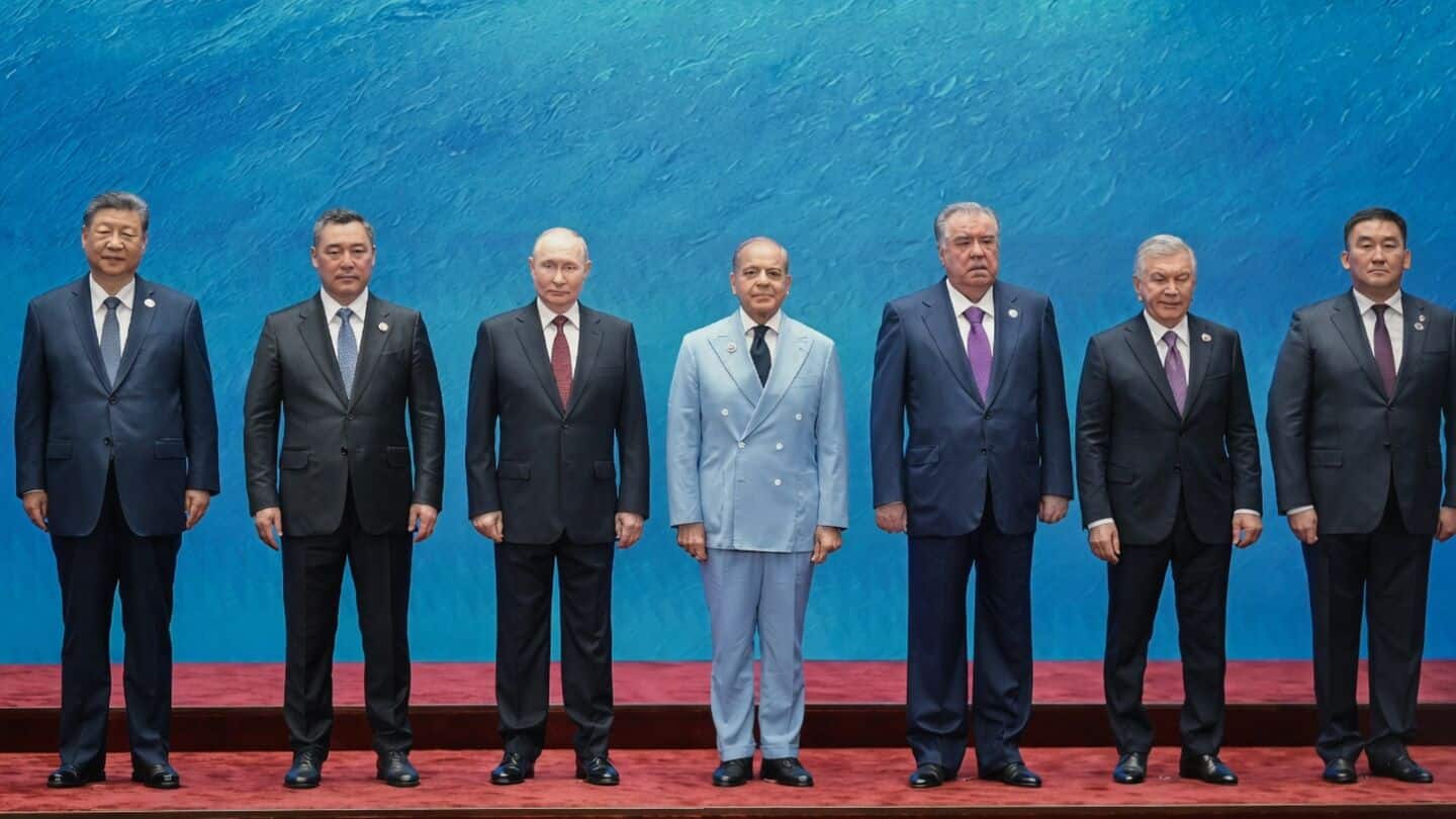Pakistan PMO crops Modi out of SCO group photo 