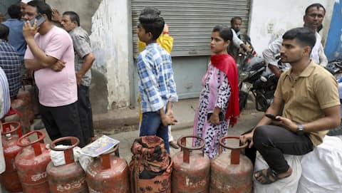 LPG prioritized for households, no need to panic buy: Centre 