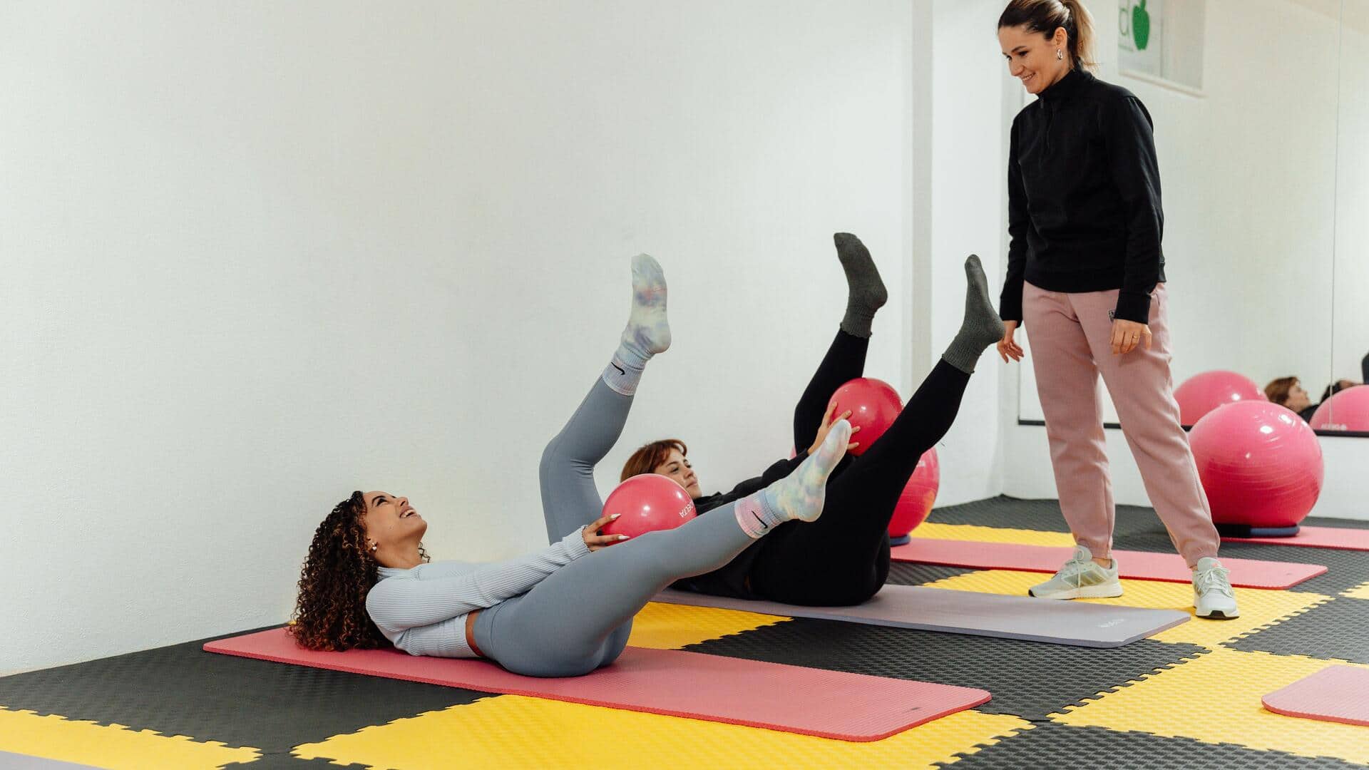Yoga v/s Pilates: Which improves flexibility better?