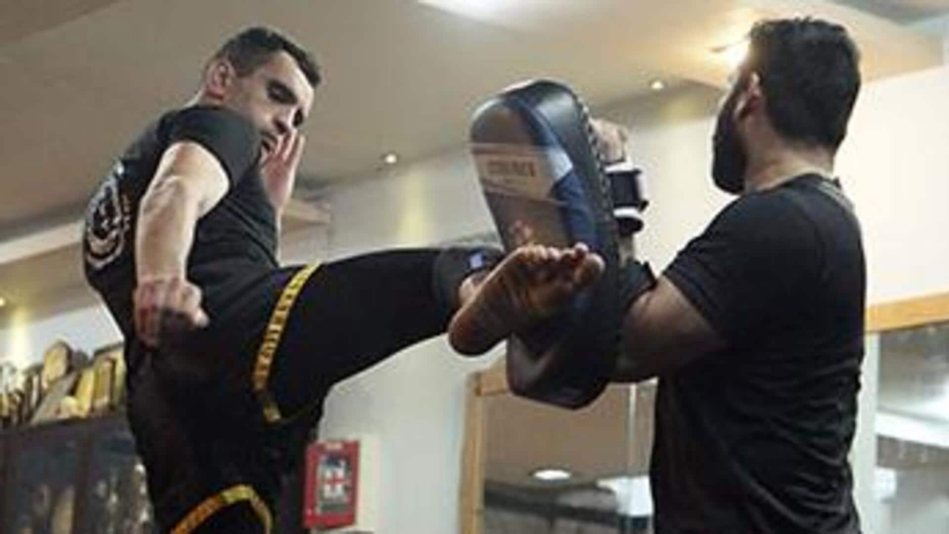 Kickboxing v/s swimming: Which one keeps you fitter? Kickboxing v/s swimming: Which one keeps you fitter?