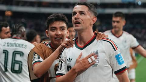 FIFA World Cup: Mexico beat Czech Republic to top group