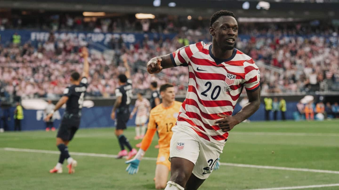 FIFA World Cup: USA thrash Paraguay 4-1 in their opener