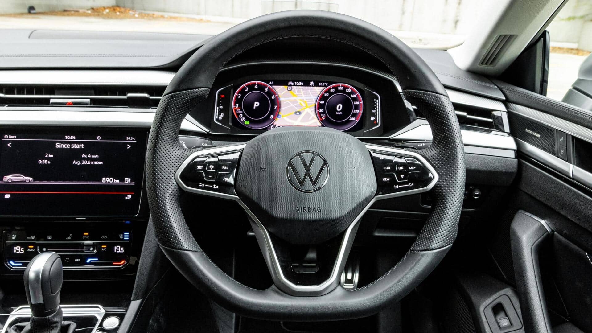 Volkswagen patents new steering wheel technology with integrated buttons