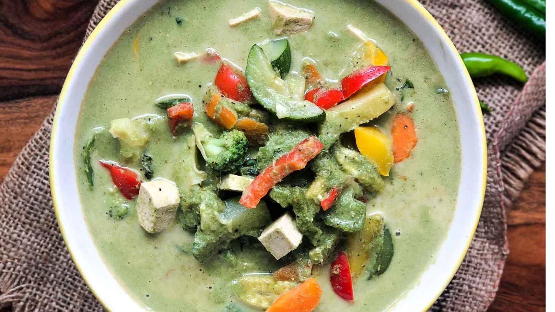 Thai green curry avocado smoothie bowl recipe