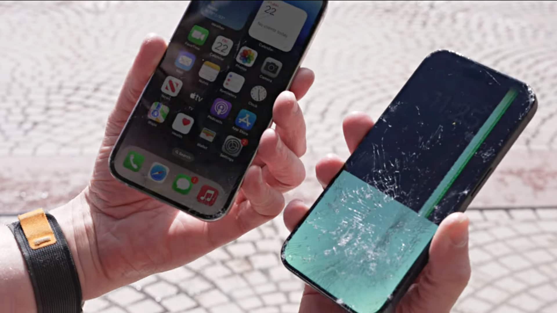 iPhone 14 Pro is more durable than iPhone 15 Pro