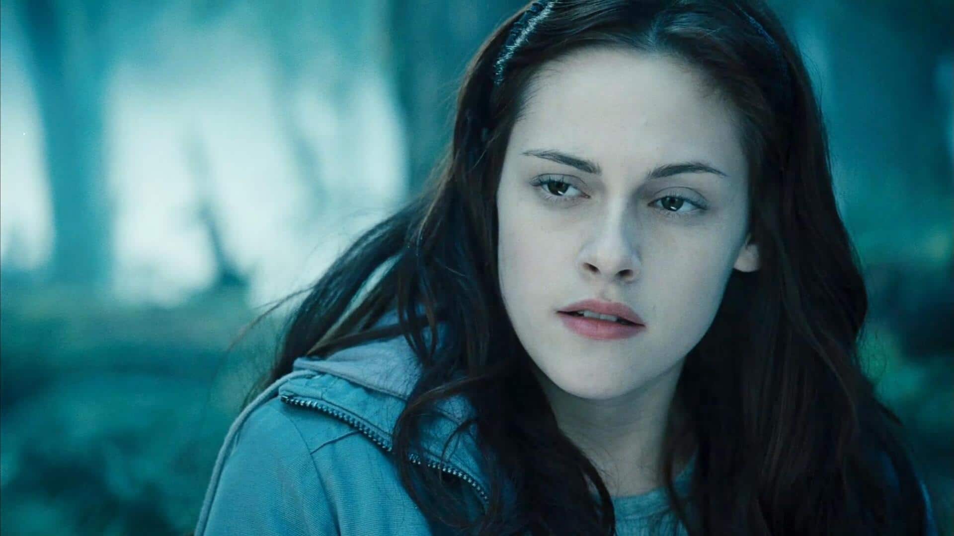 Kristen Stewart 'would love' to direct 'Twilight' remake 