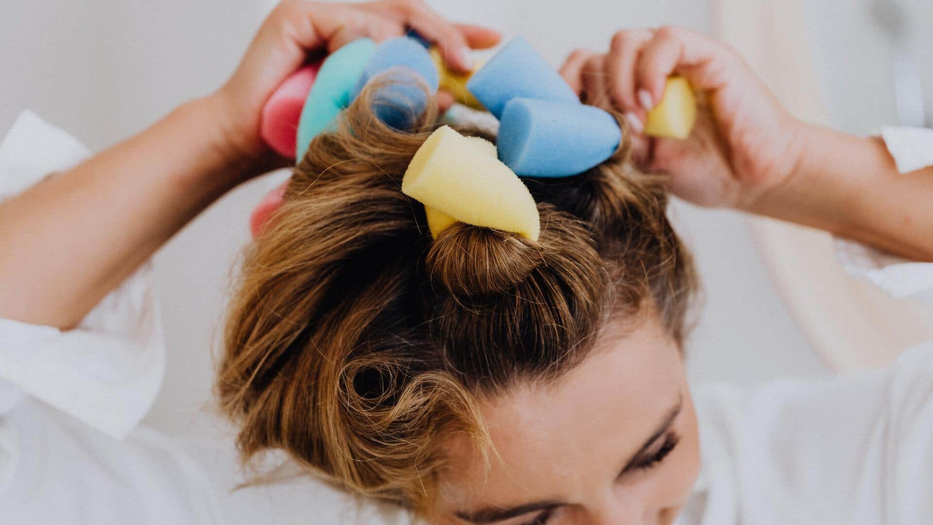 Create classic pin-up curls like a pro