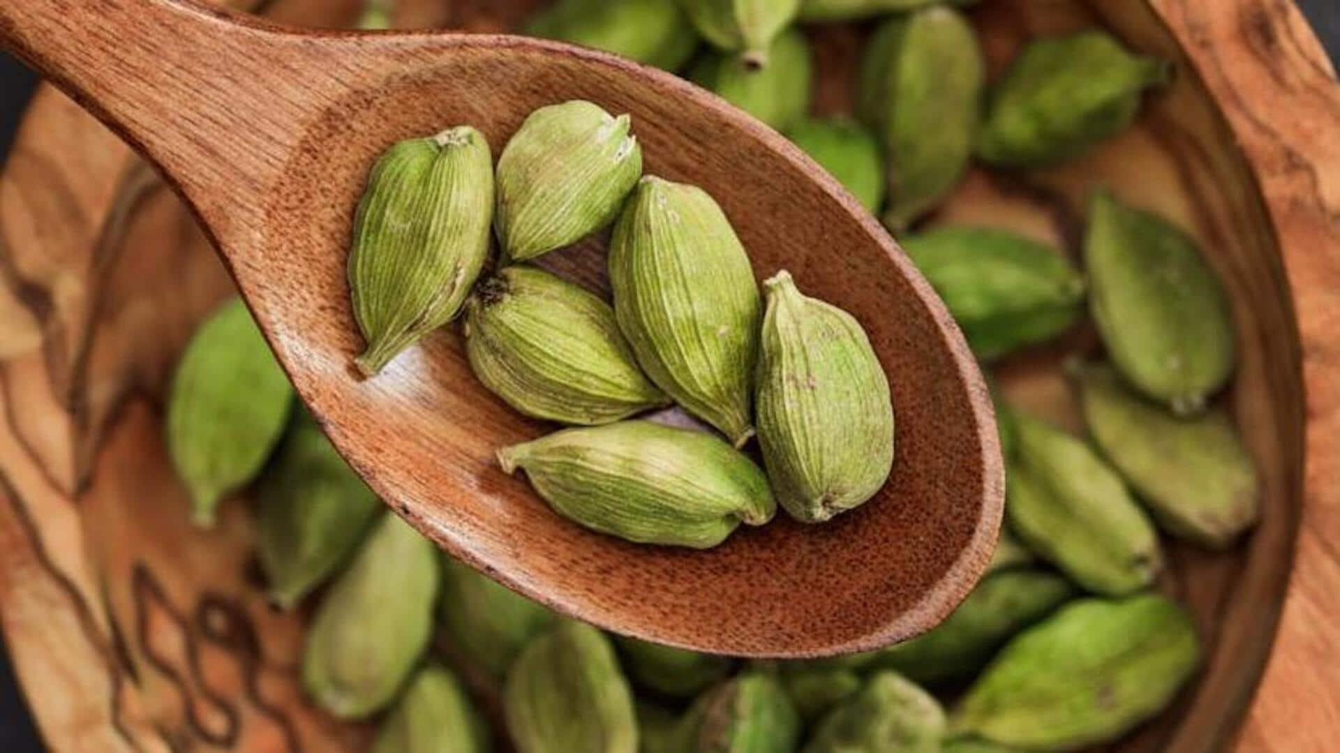 Innovative uses of cardamom pods in cooking