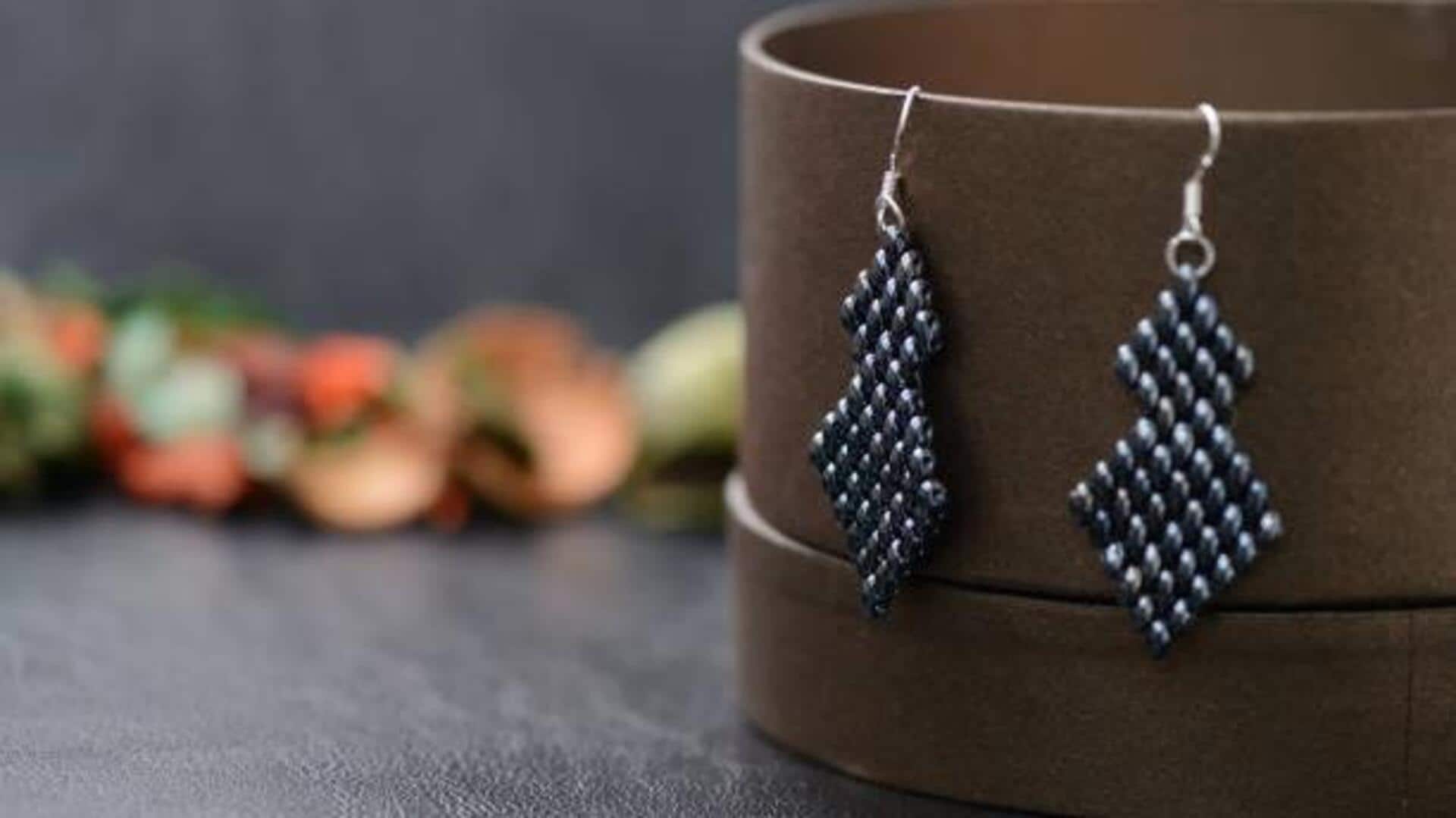How to make bead earrings at home How to make bead earrings at home