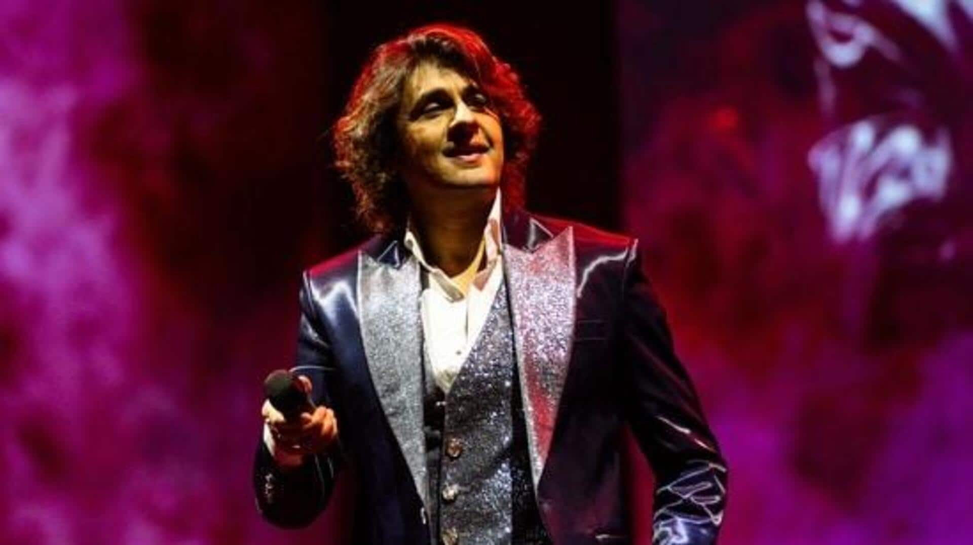 Sonu Nigam angry as Rajasthan CM leaves his concert mid-way